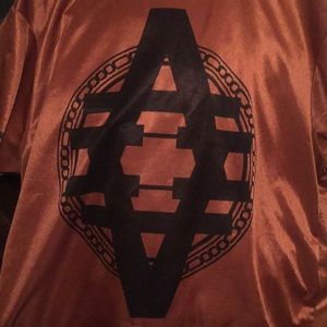 Akademils short sleeve